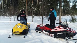 Кто лучше едет по пухляку?! Снегоход Sharmax SHP 880 против снегохода Stels Ставр MS 600.