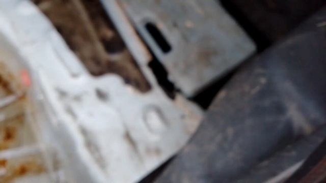 вот от куда вода в багажнике) смотреть онлайн