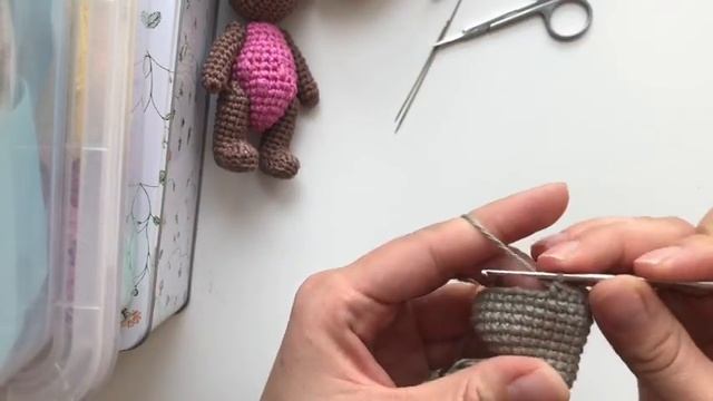 Мишка Крючком - Часть 1 - Голова смотреть онлайн