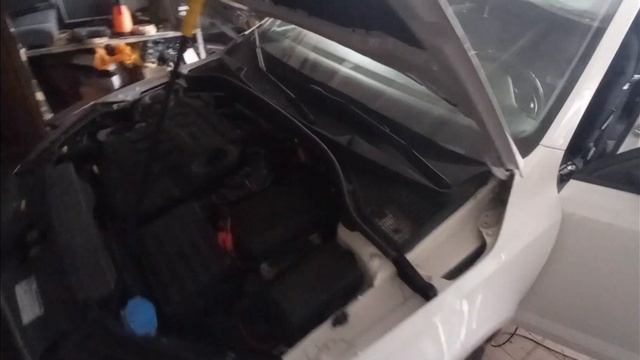 Установка сабвуфера в шкоду смотреть онлайн