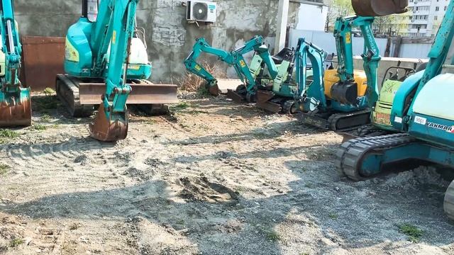 Экскаватор из Японии . ЯНМАР В3-3 . Без работ по рф 990.000