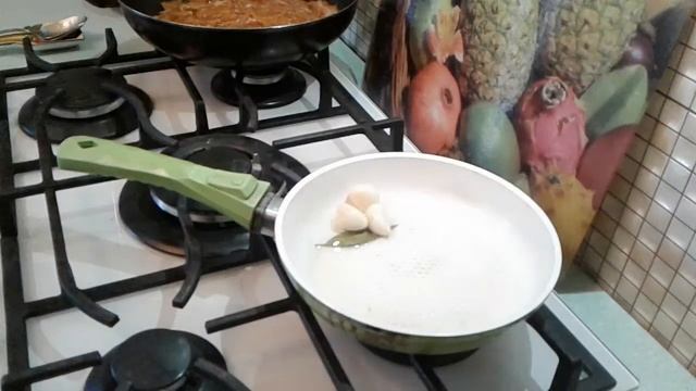 отбивные из печени с луком и томатом смотреть онлайн