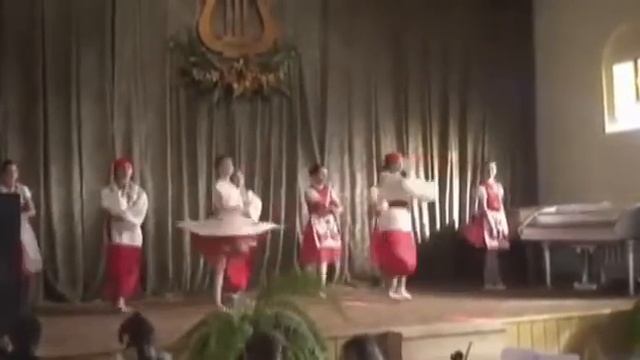 Юные танцовщицы музыкальной школы смотреть онлайн