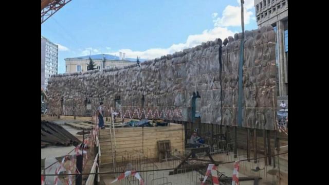 Кому поставили стену скорби на проспекте Сахарова в Москве смотреть онлайн