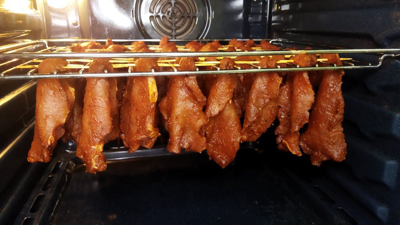 Мясные чипсы (ДЖЕРКИ) в домашних условиях за 7 часов в духовке. Простой рецепт смотреть онлайн