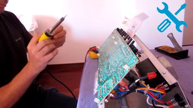 Fender FM 65R Amp Repair смотреть онлайн