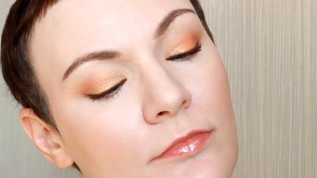 Обзор летних новинок Clarins смотреть онлайн