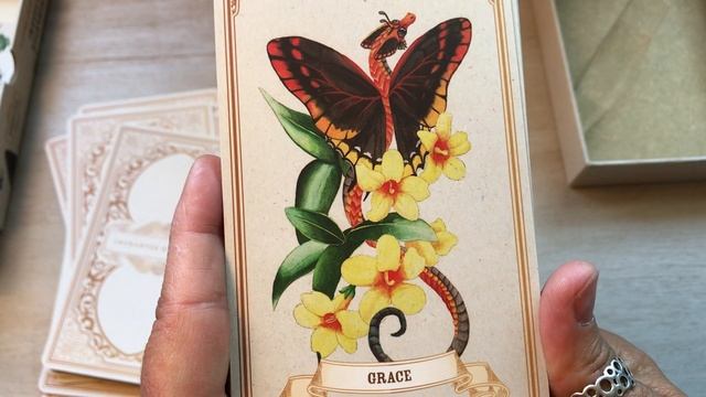 Unboxing Enchanted Blossoms Oracle by Carla Morrow смотреть онлайн