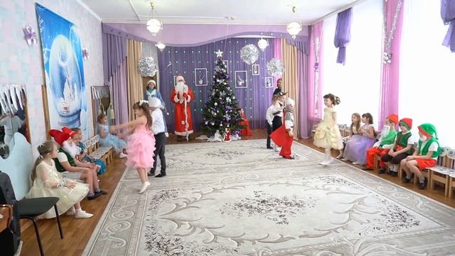 Детский сад №64 Новогодний утренник смотреть онлайн