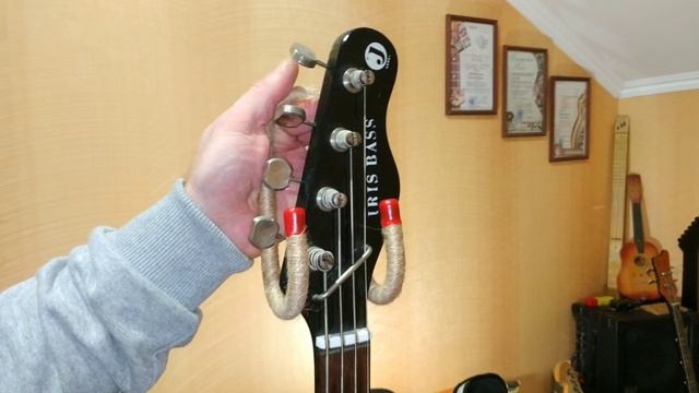 Держатель для гитары из Леруа Мерлен / Guitar Wall Hanger смотреть онлайн
