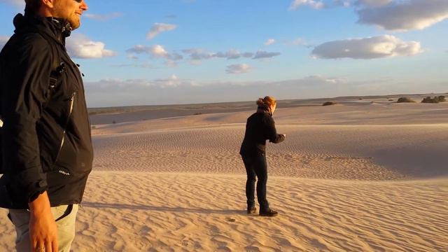 Mungo National Park Sunset Tour смотреть онлайн