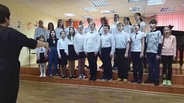 Сводный хор ДМШ № 3, ДШИ № 2 города Мурманска, "Мама", слова М. Пляцковского, музыка Ю. Чичкова. смотреть онлайн