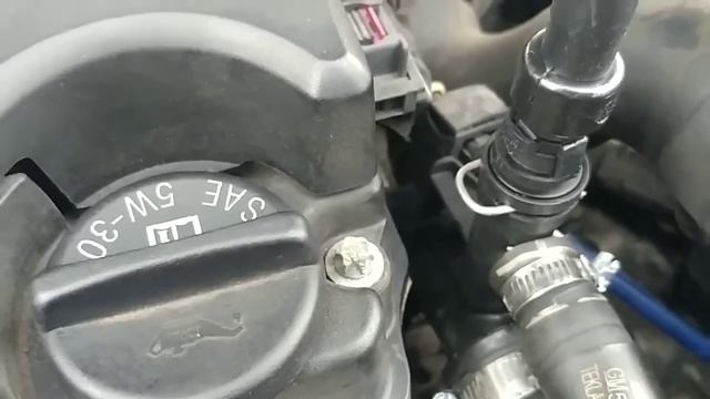 Chevy Cruze Coolant (Top Hose) leak Fix (Video 2 of 2) смотреть онлайн