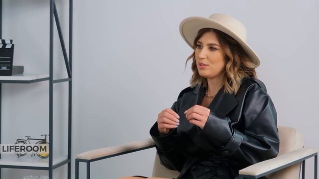 LIFEROOM|«Սկեսուրս իմ պաշտպանն է».Նունե Եսայանը`ընտանիքի,օտարության և միայնության մեջ կոփվելու մասի