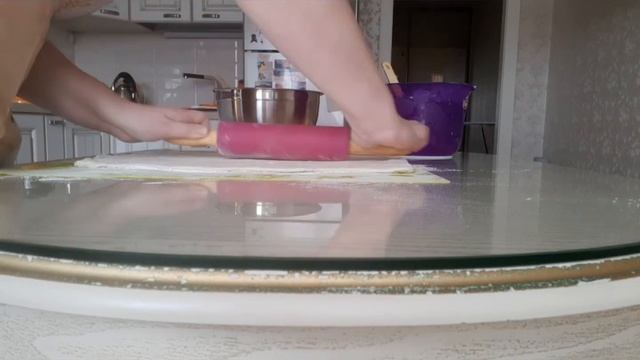 Пирог "Улитка" с мясом,грибами и сыром. Очень вкусный,сытный и простой в приготовлении! смотреть онлайн