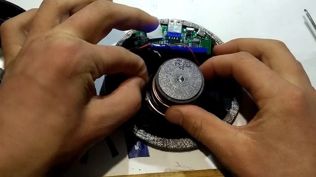 ✓2 Що всередині колонки jbl. Як розібрати телефон. Що всередині паяльника #WatchUA #ютубукраїнською смотреть онлайн