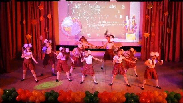 ССТ "PRO-ДВИЖЕНИЕ" - Танец "День учителя". День учителя 04.10.19 смотреть онлайн