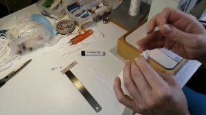 Косметичка из шнура в технике зигзаг.