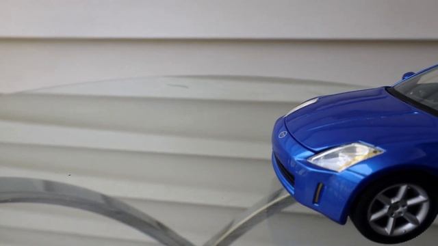 Realistic Miniature Nissan 350Z 1.18 Scale. AKA FairLady Z смотреть онлайн