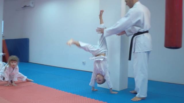 ТРЕНИРОВКА. Каратэ. Дети 5-6 лет. смотреть онлайн