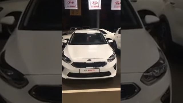 Обзор автомобиля KIA Cee'd смотреть онлайн