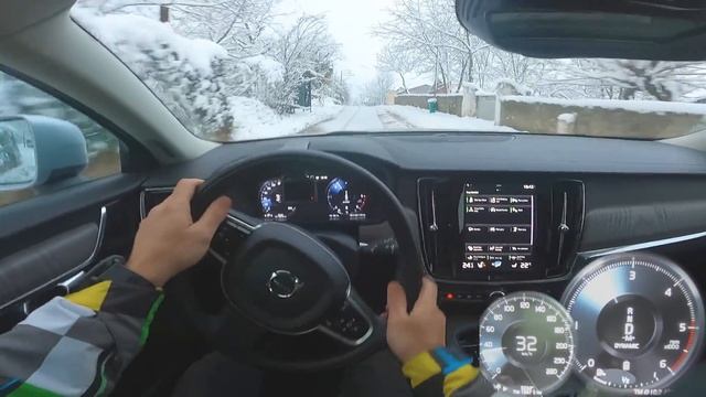 2021 VOLVO V90 CROSS COUNTRY MILDHYBRID In SNOW - POV Test Drive