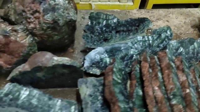 Серафинит Хлорит Клинохлор Крылья Ангела смотреть онлайн