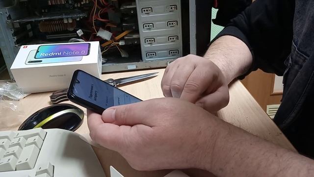 Распаковка нового телефона Xiaomi Redmi Note 8 4/128GB смотреть онлайн