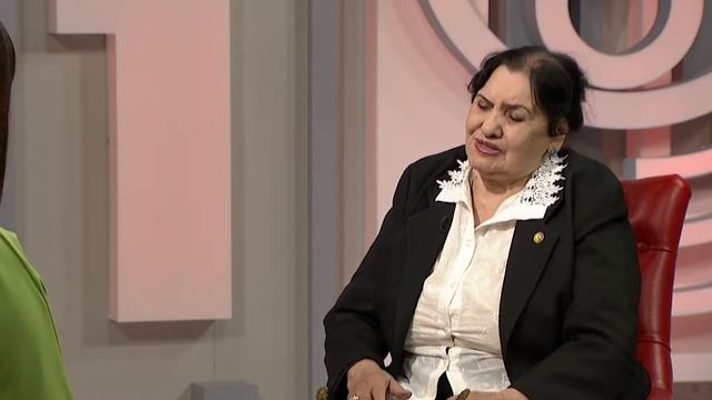 Художественный руководитель ансамбля "Хайтарма" Ремзие Баккал смотреть онлайн