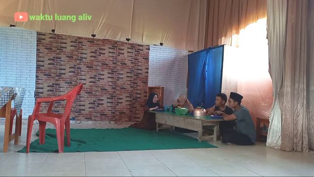 Teater Ayahku Pulang Karya Usmar Ismail|Kelas XII.B Aliyah Sendang Agung смотреть онлайн