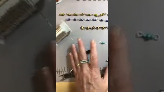 BEADSMITH FB LIVE: Let's Get Loopy! create simple Jewelry with the right tools for the best loops. смотреть онлайн