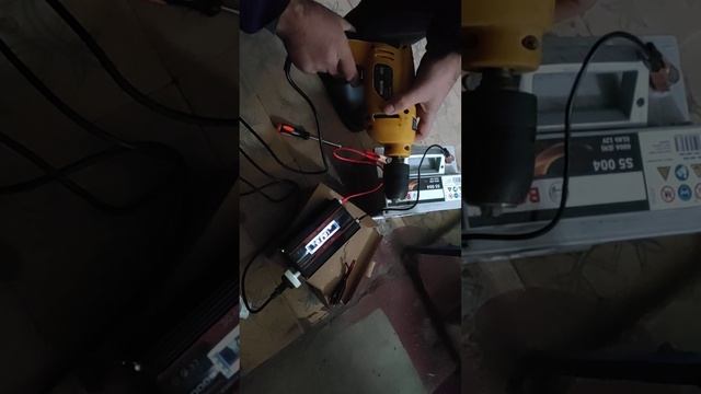 Інвертор китайський на 4000w підключаємо дрель 710в