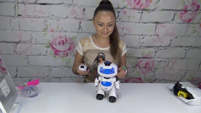 Батл роботов/игрушки с AliExpress смотреть онлайн