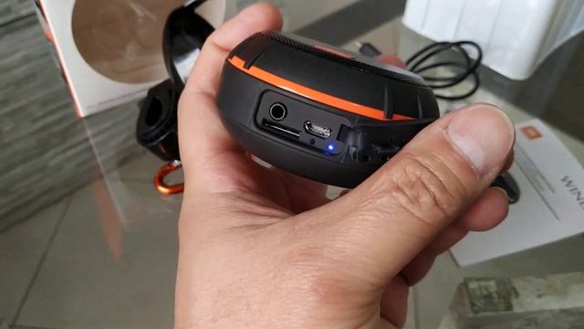 Caixa JBL bluetooth, auxiliar, cartão micro SD e FM смотреть онлайн