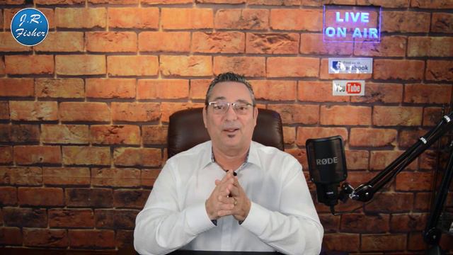 How to decide on what kind of course to sell - create and sell online courses - J.R. Fisher смотреть онлайн