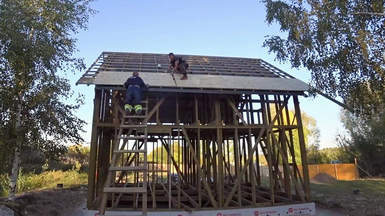 КУПИЛИ УЧАСТОК В ЛЕСУ. КАКАЯ БУДЕТ КРЫША. ЗАКОНЧИЛИ ОБРЕШЕТКУ И ПЕРВЫЕ ЛИСТЫ ОСП смотреть онлайн