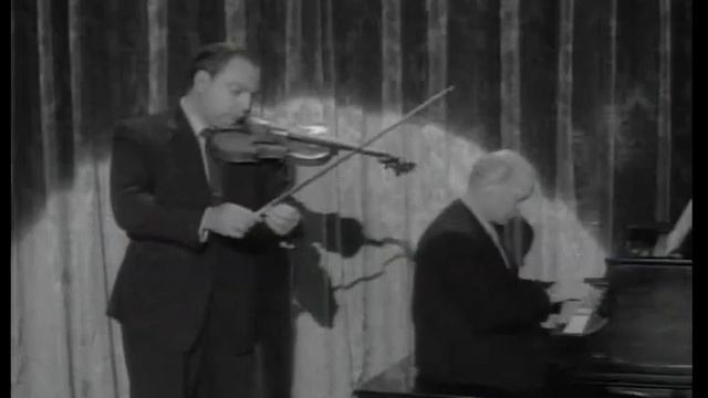 (Vintage clips) Isaac Stern plays Wieniawski Polonaise No. 1 in D Major смотреть онлайн