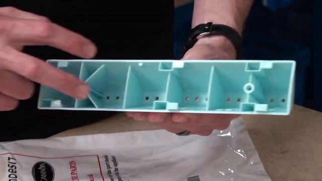 Hotpoint Drum Paddle Version 2 - RS2208 (C00201776) смотреть онлайн