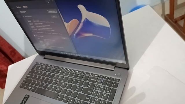 Lenovo IdeaPad Slim 3 laptop смотреть онлайн