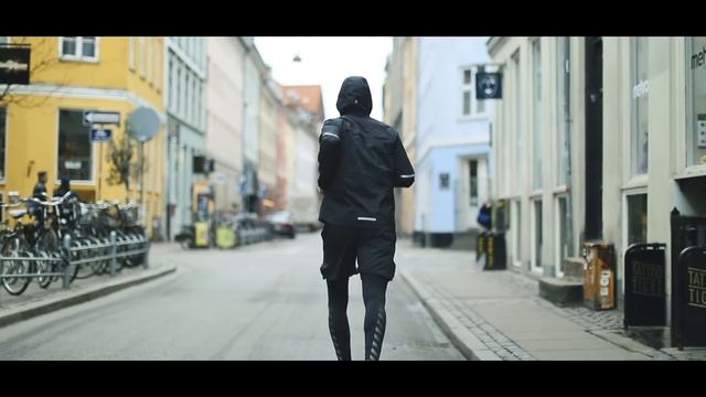 "The Epic City Run - København" - Nike React Flyknit смотреть онлайн