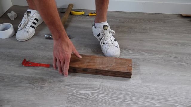 How to Fix Gaps in Flooring!!! (Laminate, LVP, Engineered wood) смотреть онлайн