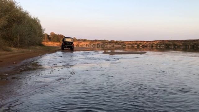 УАЗ ХАНТЕР в лес по ягоды ? покидал спиннинг, рыбы нема смотреть онлайн