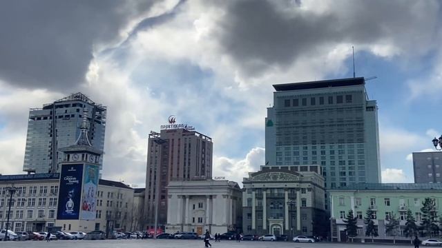 МОНГОЛИЯ 2022.ГОРОД УЛАН-БАТОР.НА МАШИНЕ ЧЕРЕЗ ГРАНИЦУ.ПЛОЩАДЬ СУХЭ-БАТОРА.ЦЕНЫ В СУПЕРМАРКЕТЕ. смотреть онлайн