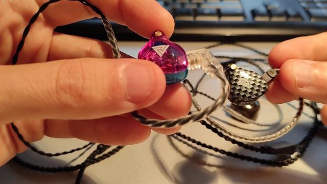 New QKZ VK4 compared to the old VK4 (quick review) смотреть онлайн