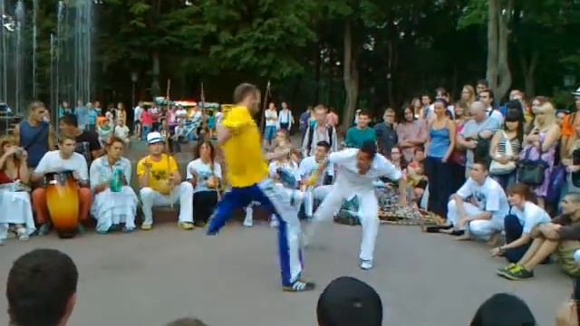 Capoeira Fest opening, 05.08.11, Park Pushkin, Chisinau, Moldova (part 4) смотреть онлайн
