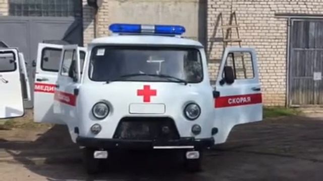 В Вельскую ЦРБ поступили новые автомобили скорой медицинской помощи смотреть онлайн