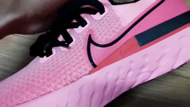 Unboxing Nike react infinity run flyknit bright melon/ember glow/black смотреть онлайн