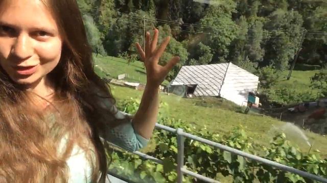Панорамный поезд "Ледниковый экспресс", на вершине 3 км в Альпах смотреть онлайн