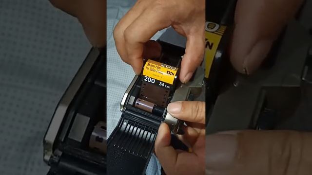 NIKON FM10 load film смотреть онлайн