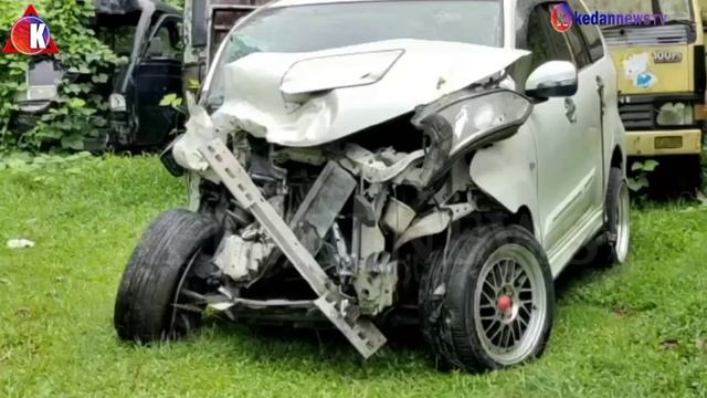 ? AVANZA VS BUS SINAR BILAH PENGEMUDI AVANZA TERJ3P1T смотреть онлайн